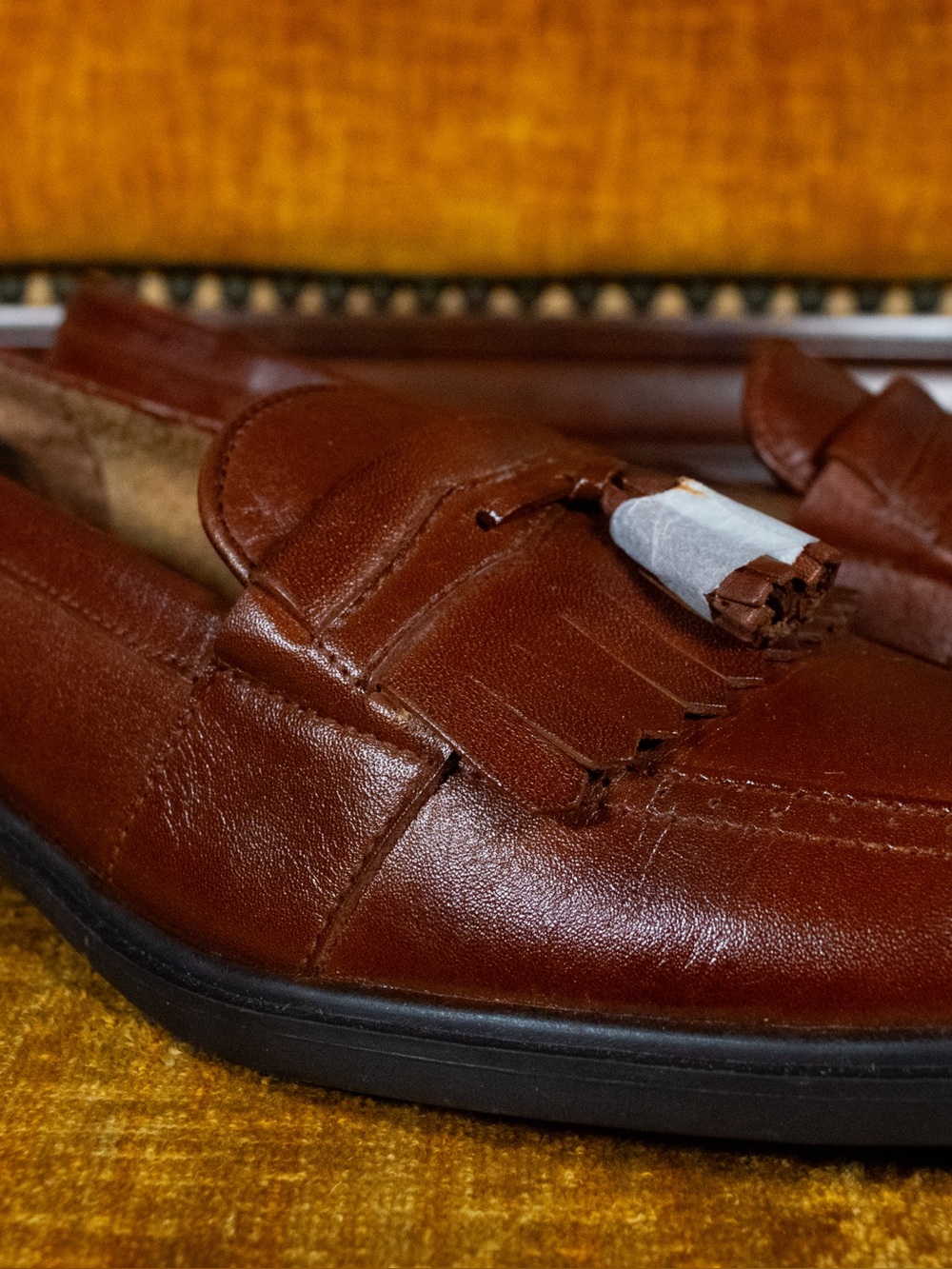 SIZE 9 Women Vintage Carriage Court Deadstock Leather Kiltie Tassel Loafers